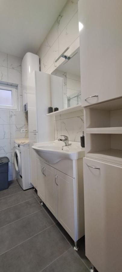 Apartman Helena 塞尼 外观 照片