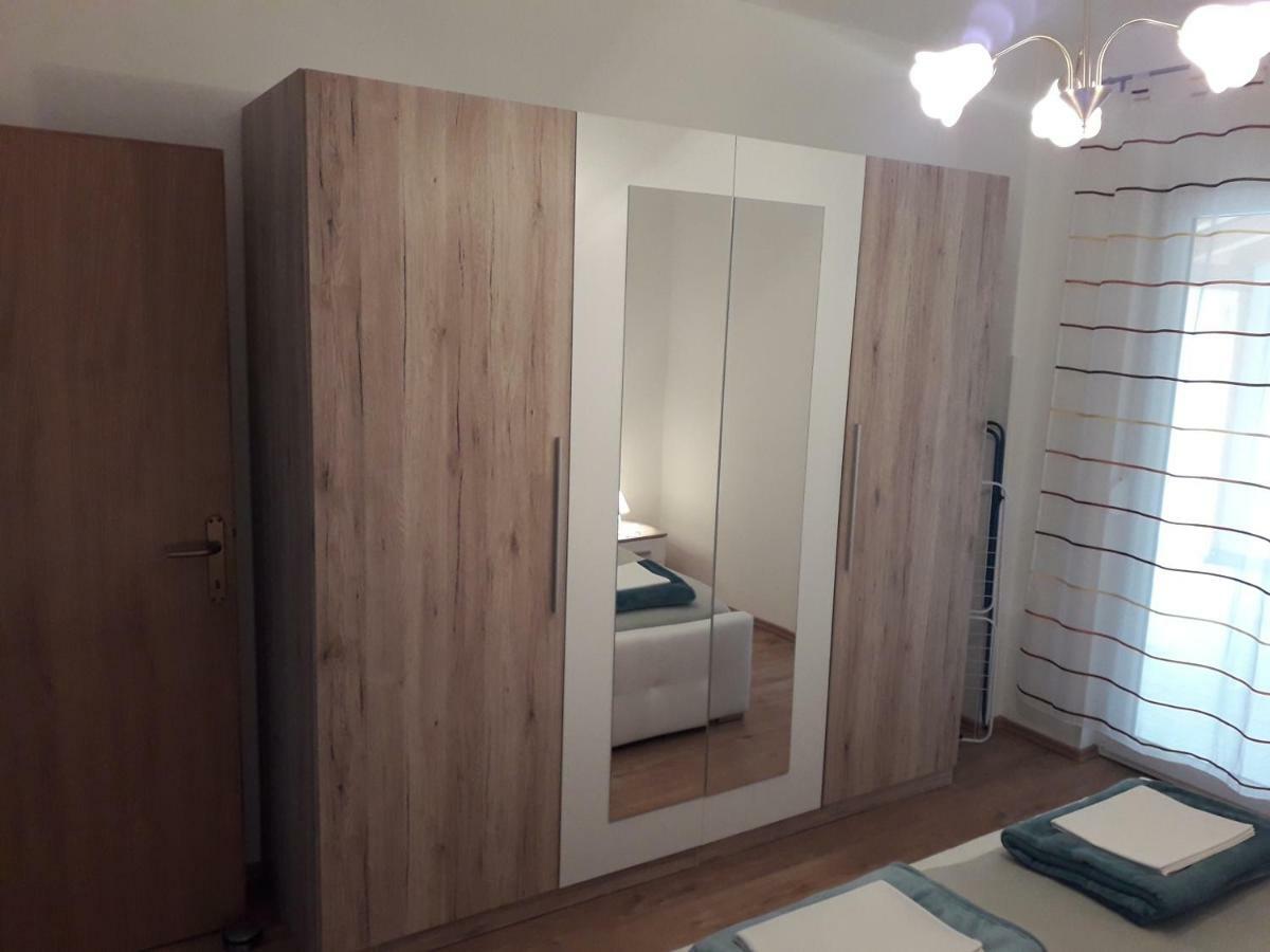 Apartman Helena 塞尼 外观 照片